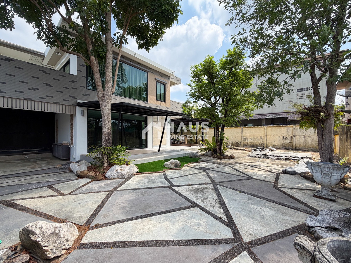 ขายบ้านพุทธมณฑล ศาลายา : 🔥 ขายบ้านเดี่ยว พุทธมณฑลสาย 3 ซอย 19 🔥 Phutthamonthon Sai 3 Soi 19 / 4 ห้องนอน #HPHU066