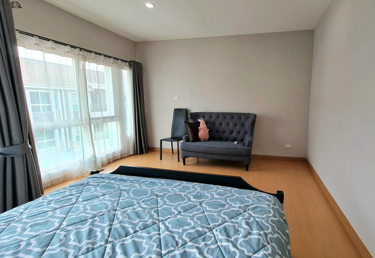 ทาวน์โฮมอ่อนนุช อุดมสุข : RH033926 ขาย/ให้เช่า ทาวน์โฮม 3 ชั้น 3 ห้องนอน at The Estate Srinakarin 2 ซ.อ่อนนุช 46