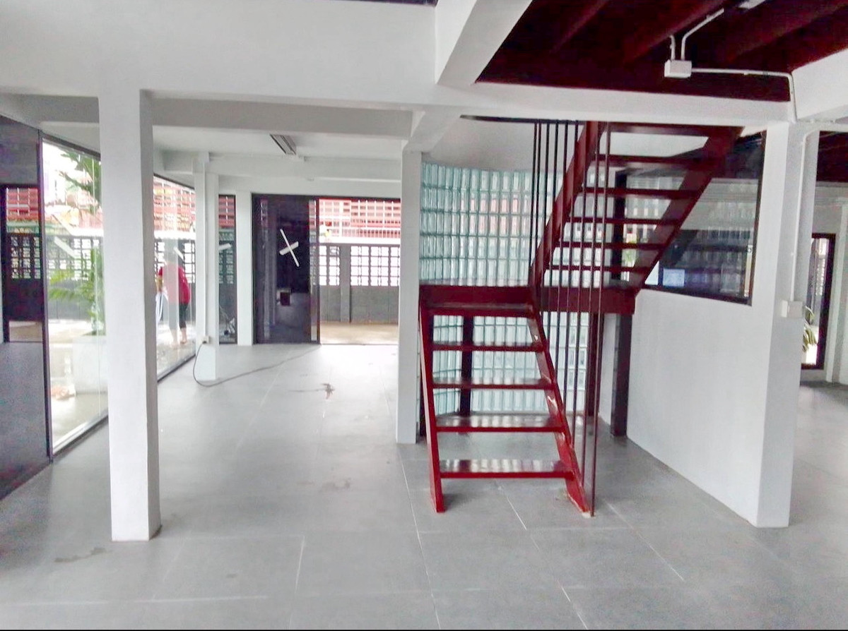 For RentOfficeChokchai 4, Ladprao 71, Ladprao 48, : HK0658♛Office building for rent, 4 bathrooms⚝Ratchada-Lat Phrao♜MRT Chok Chai 4∞099-5919653,065-9423251▚Line@sureresidence