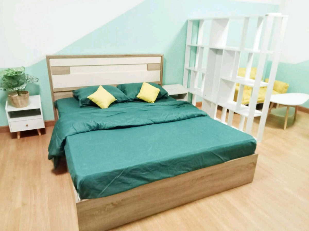 For RentCondoBang kae, Phetkasem : Condo near BTS BangWa Interchange MRT, in front of the road, convenient travel, make an appointment to view the room.