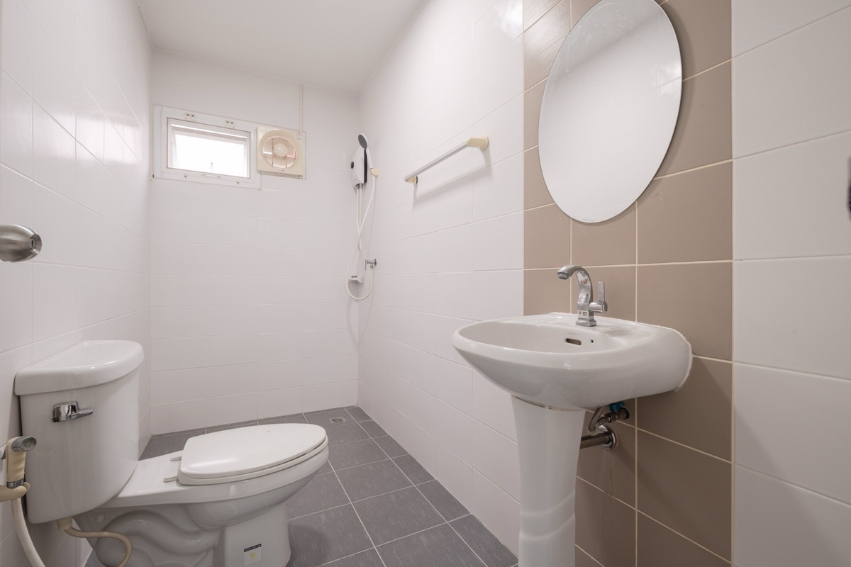 ให้เช่าทาวน์โฮมลาดพร้าว101 แฮปปี้แลนด์ : ทาวน์โฮมทำเลลาดพร้าว พร้อมให้เช่า เฟอร์ครบ ใกล้รถไฟฟ้าทั้งสายสีเหลืองและสายสีส้ม 🚃