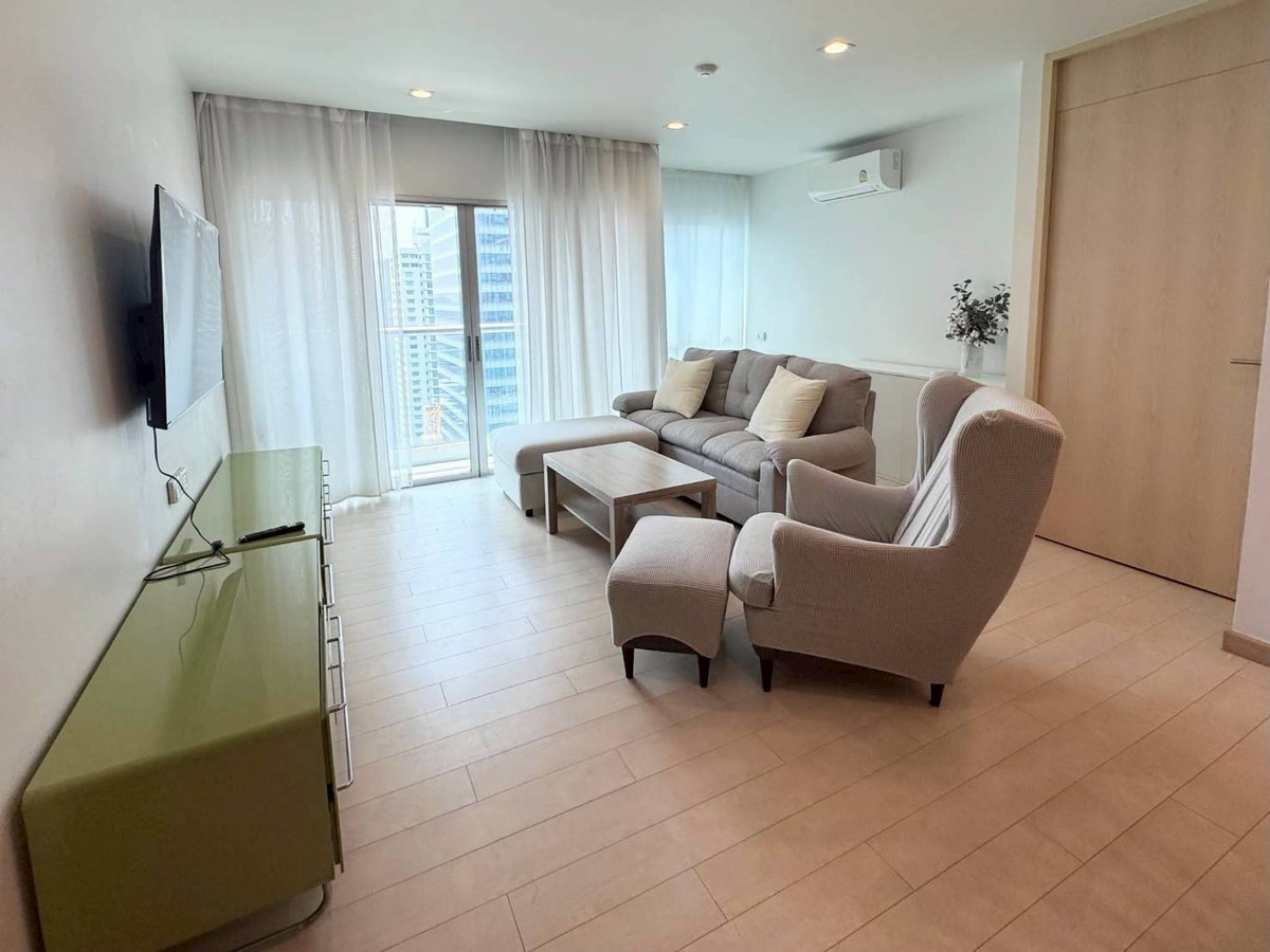For RentCondoSilom, Saladaeng, Bangrak : #L199🎉 310369 Condo for rent Silom Suite Condominium (รหัสเดิมS2781)