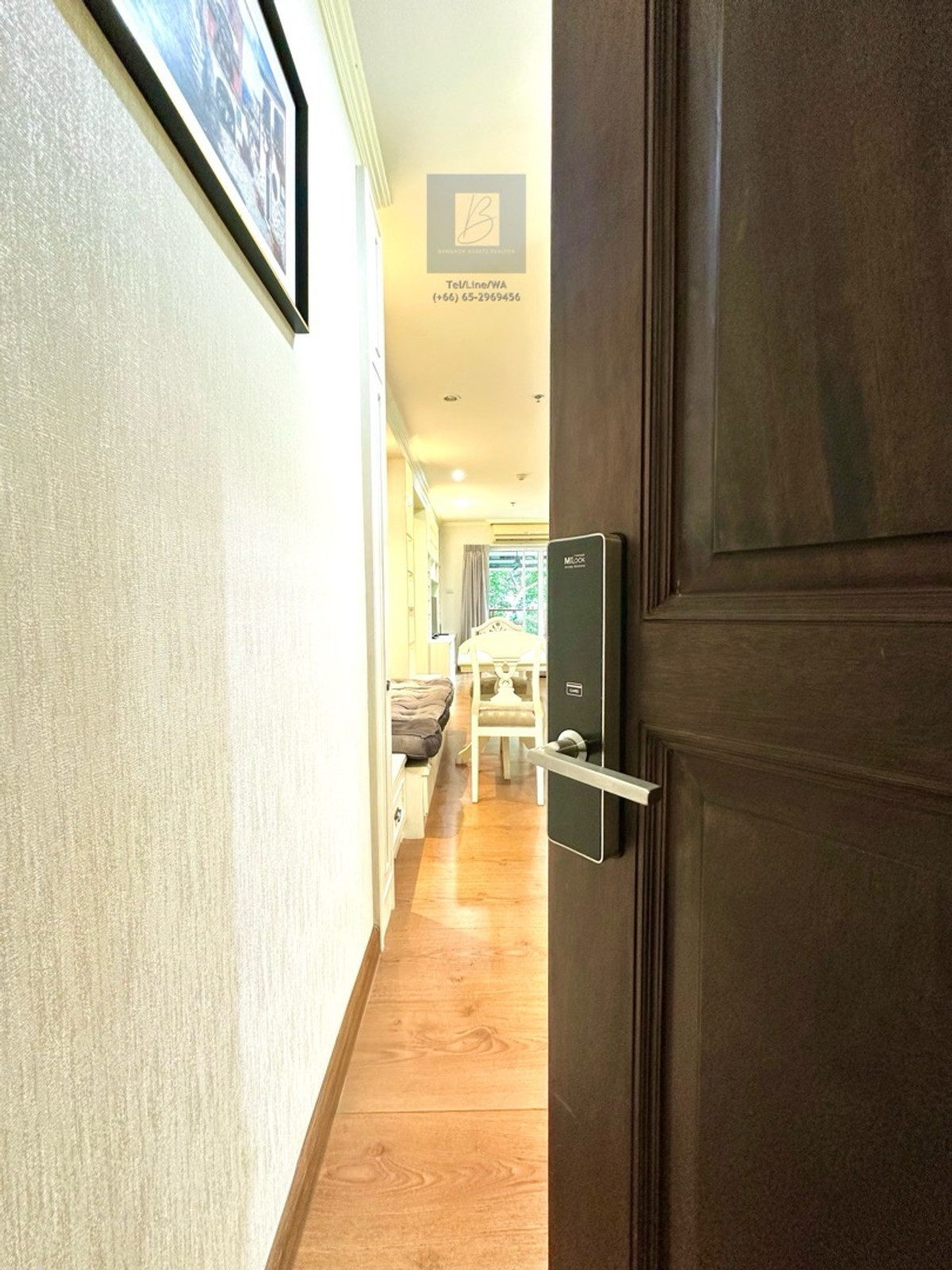 For RentCondoOnnut, Udomsuk : A low rise condo located only 350 meters from BTS Onnut station. Highly convenient. 