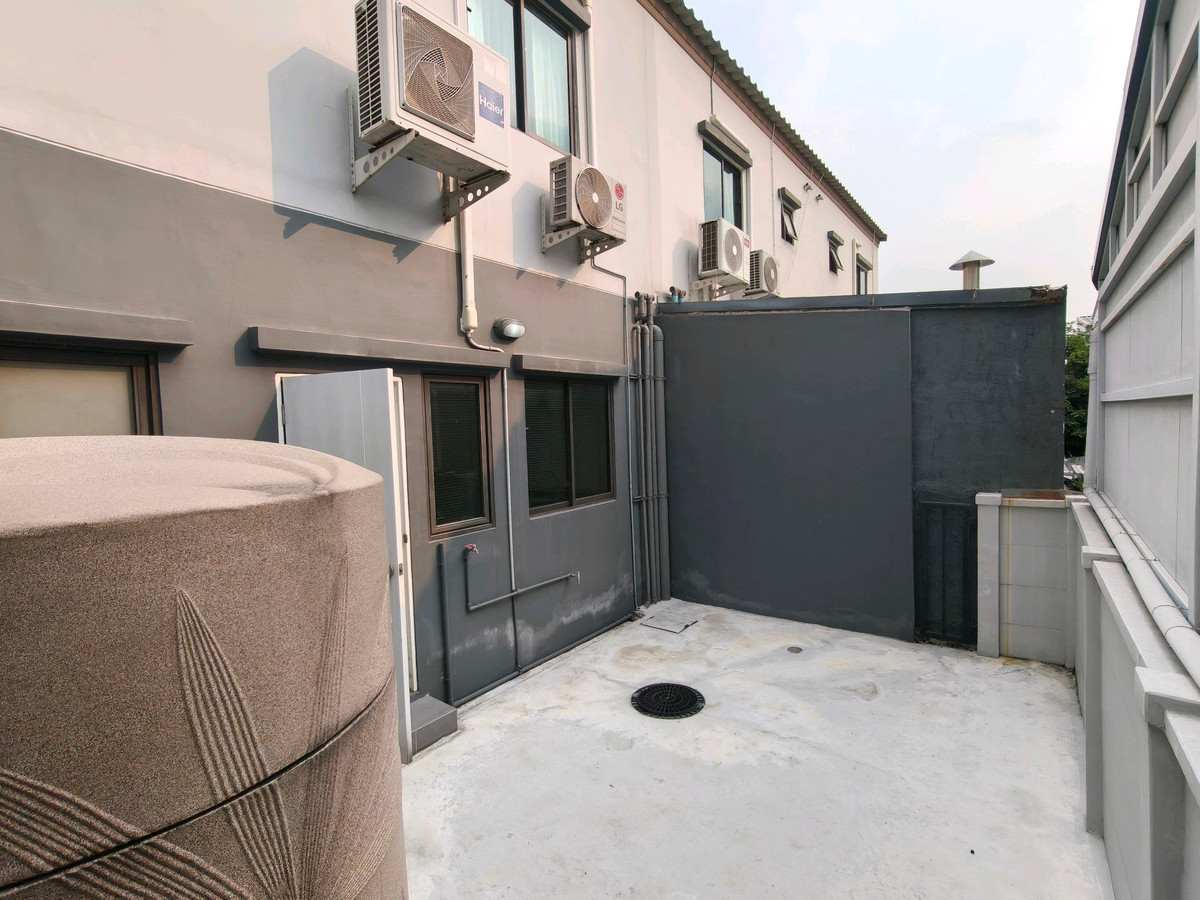 ทาวน์โฮมนวมินทร์ รามอินทรา : ขาย/เช่า ทาวน์โฮม พลีโน่ พหลโยธิน 54/1 ไซส์ใหญ่ 20 ตรว. หลังบ้านกว้าง มีเนื้อที่เยอะขึ้น

✨ บ้านไซส์ใหญ่ 20 ตร.ว. ฟังก์ชันครบ 3 นอน 3 น้ำ | ทำเลเข้า-ออกเมืองสะดวกที่สุด!