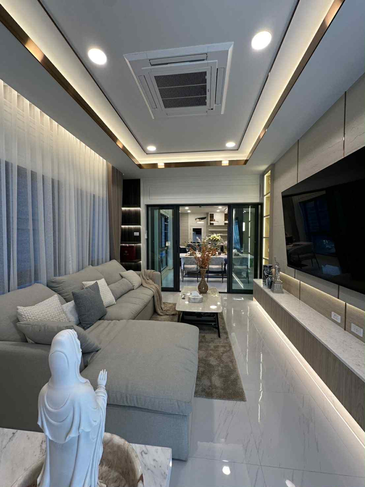 ให้เช่าบ้านลาดกระบัง สุวรรณภูมิ : เช่าบ้านหรู The City Sukhumvit Onnut