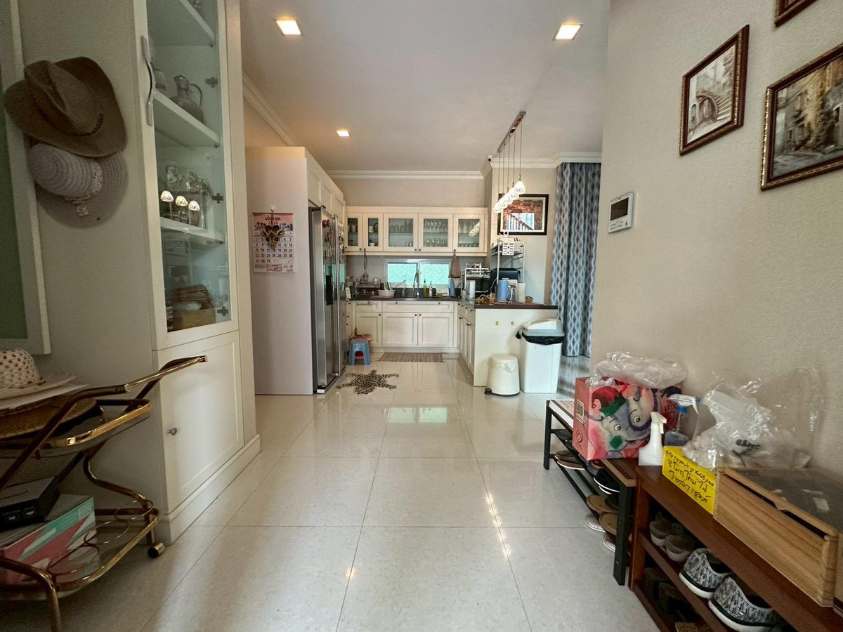 ขายบ้านบางนา แบริ่ง ลาซาล : ขายบ้านเดี่ยว 2 ชั้น หมู่บ้านนาราสิริ บางนา ทำเลดี เดินทางสะดวก