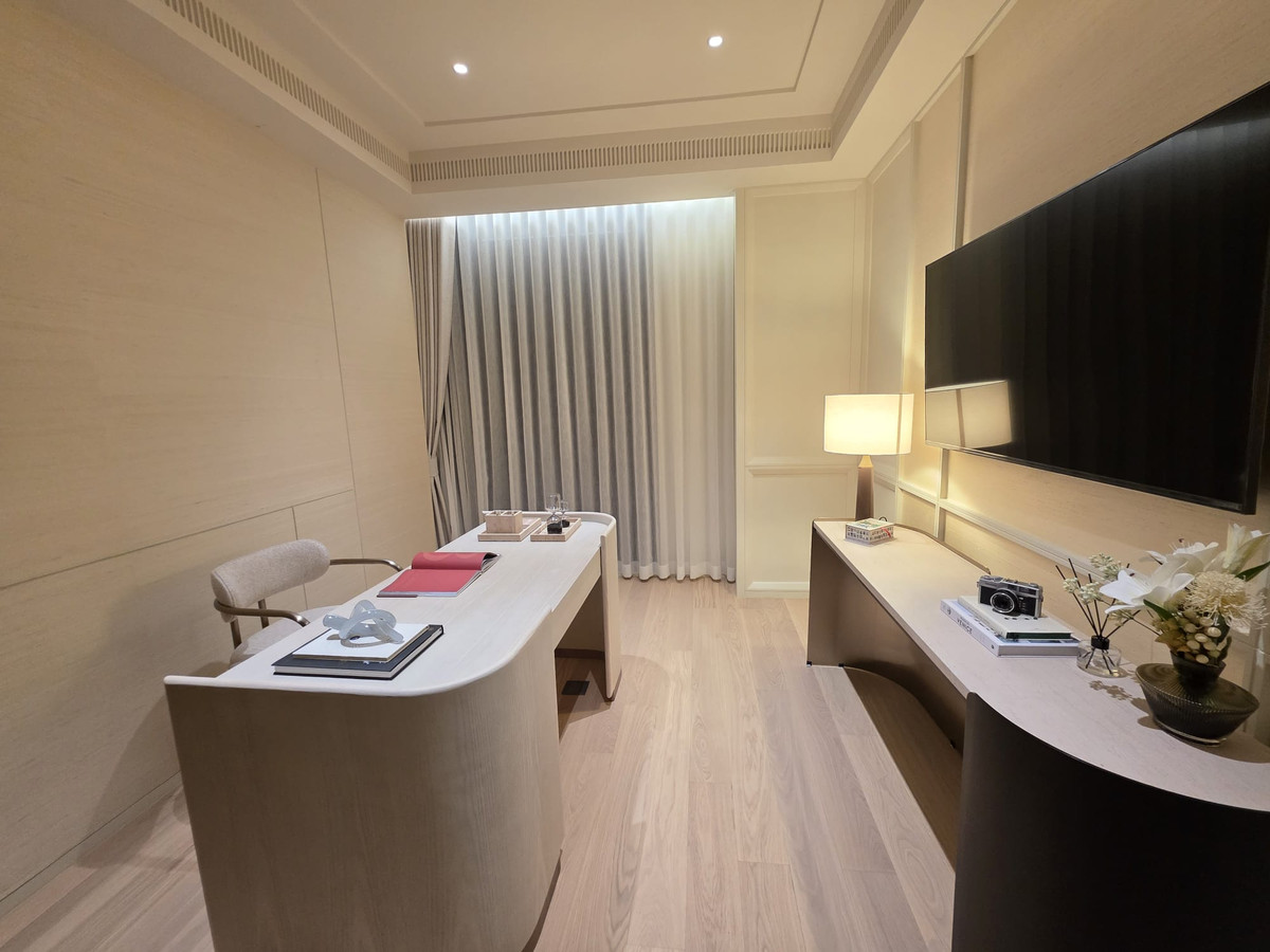 For SaleCondoSukhumvit, Asoke, Thonglor : Intercontinental Residences Bangkok Asoke: 2bed 2bath 139sqm from 44,800,000 with yard area Am: 0656199198