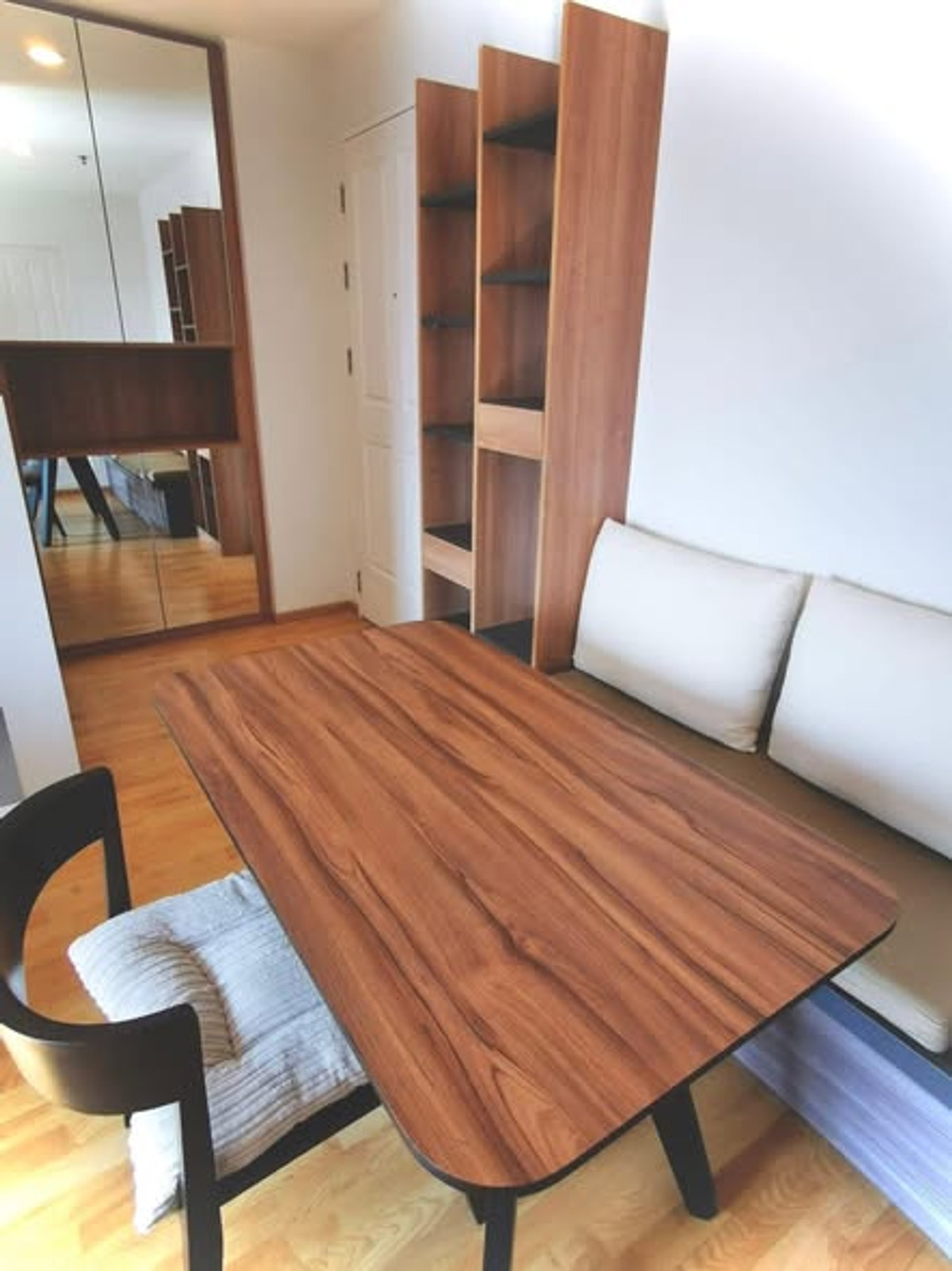 ให้เช่าคอนโดพัฒนาการ ศรีนครินทร์ : U Delight Residence Phatthanakan 1BR Corner Unit 40sqm 20th Fl