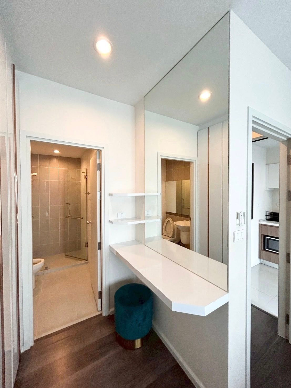 ให้เช่าคอนโดบางซื่อ วงศ์สว่าง เตาปูน : 🔥🔥 ให้เช่า The Stage Taopoon Interchange 🔥🔥  📍 เตาปูน (ใกล้ MRT เตาปูน สายสีน้ำเงินและสายสีม่วง)  🛏 1 ห้องนอน 1 ห้องน้ำ 📐 ขนาด 34 ตร.ม. | ชั้น 34 วิวเมือง + วิวแม่น้ำ