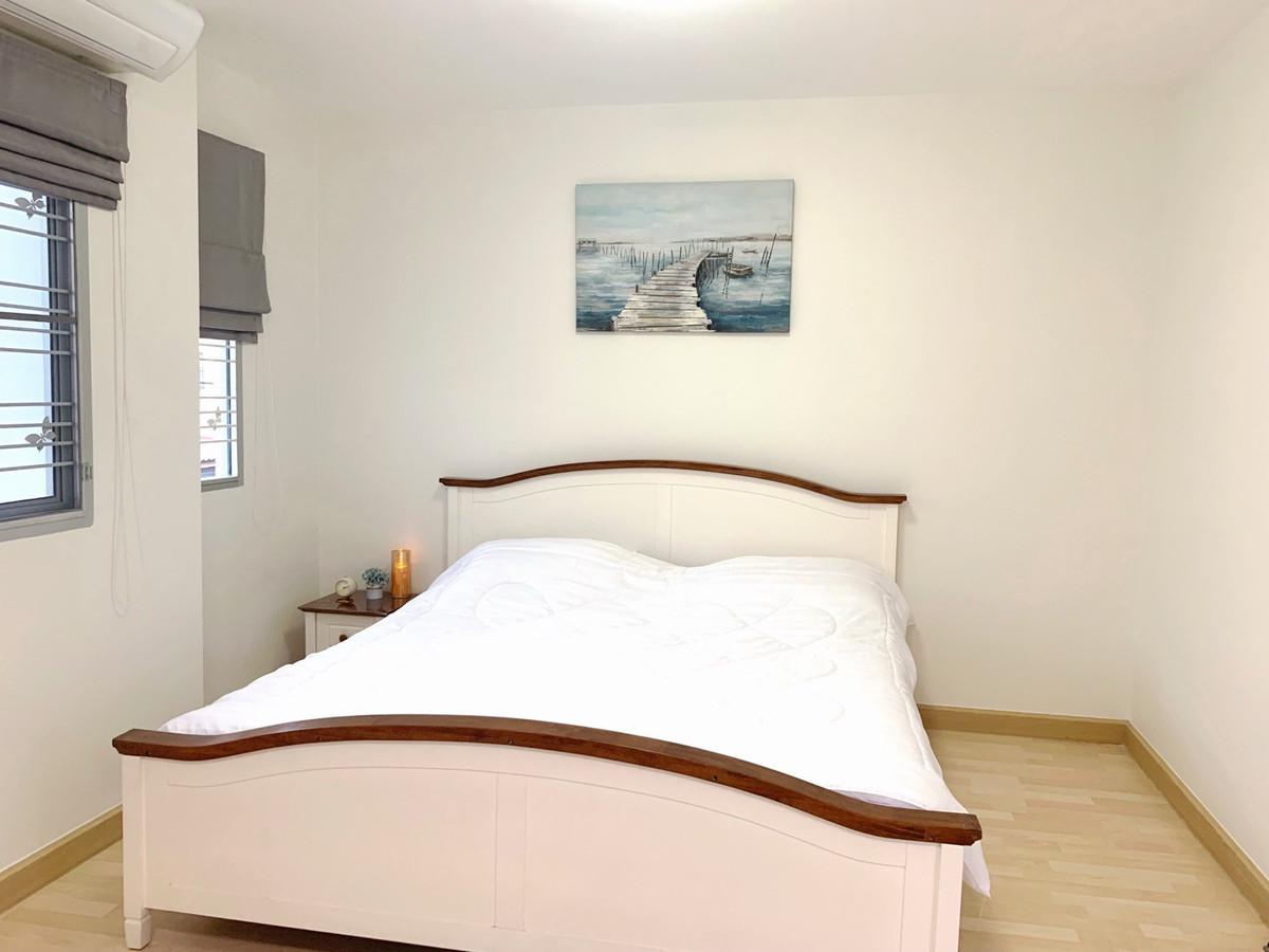 ให้เช่าทาวน์โฮมนวมินทร์ รามอินทรา : (Hold) (owner’s post) ⭐️ ทาวน์โฮม 3 ห้องนอน 2 ห้องน้ำ 2 จอดรถ หน้ากว้าง 21 ตารางวา เฟอร์นิเจอร์ครบ Fully Furnished 💥 The Connect 20 ทางด่วนวัชรพล 🔥 ทำเลใกล้ทางด่วน (รามอินทรา-อาจณรงค์ และจุดขึ้นลงทางด่วนสุขาภิบาล 5 ,จตุโชติ) 🚊ใกล้รถไฟฟ้าสายสีเขียว