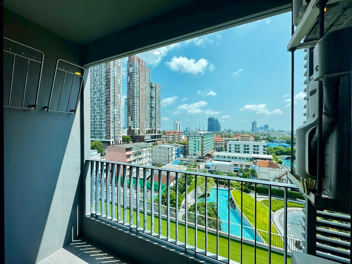 For RentCondoBangna, Bearing, Lasalle : 🏢 For rent Ideo O2 – Building A, swimming pool view.
💰 Rent 26,000 baht/month (negotiable)