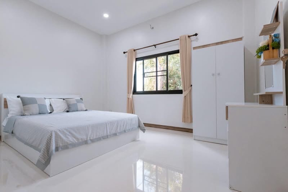 ขายบ้านเชียงราย : ✈️ ด่วน! ขายบ้านเดี่ยวพร้อมอยู่เชียงราย (โซนบ้านดู่) ดีไซน์มินิมอล พื้นที่กว้าง 88.6 ตร.ว. ใกล้สนามบินแม่ฟ้าหลวงเพียง 5 นาที! 🏡