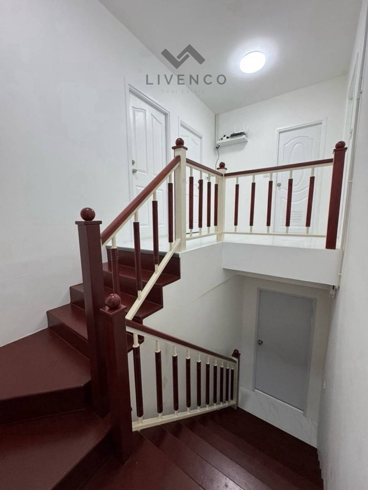 ขายบ้านสมุทรปราการ สำโรง : ขายบ้านเดี่ยว หมู่บ้านภัสสร (บางนา)
(Passorn 25 Bangna)
(LVC40004)