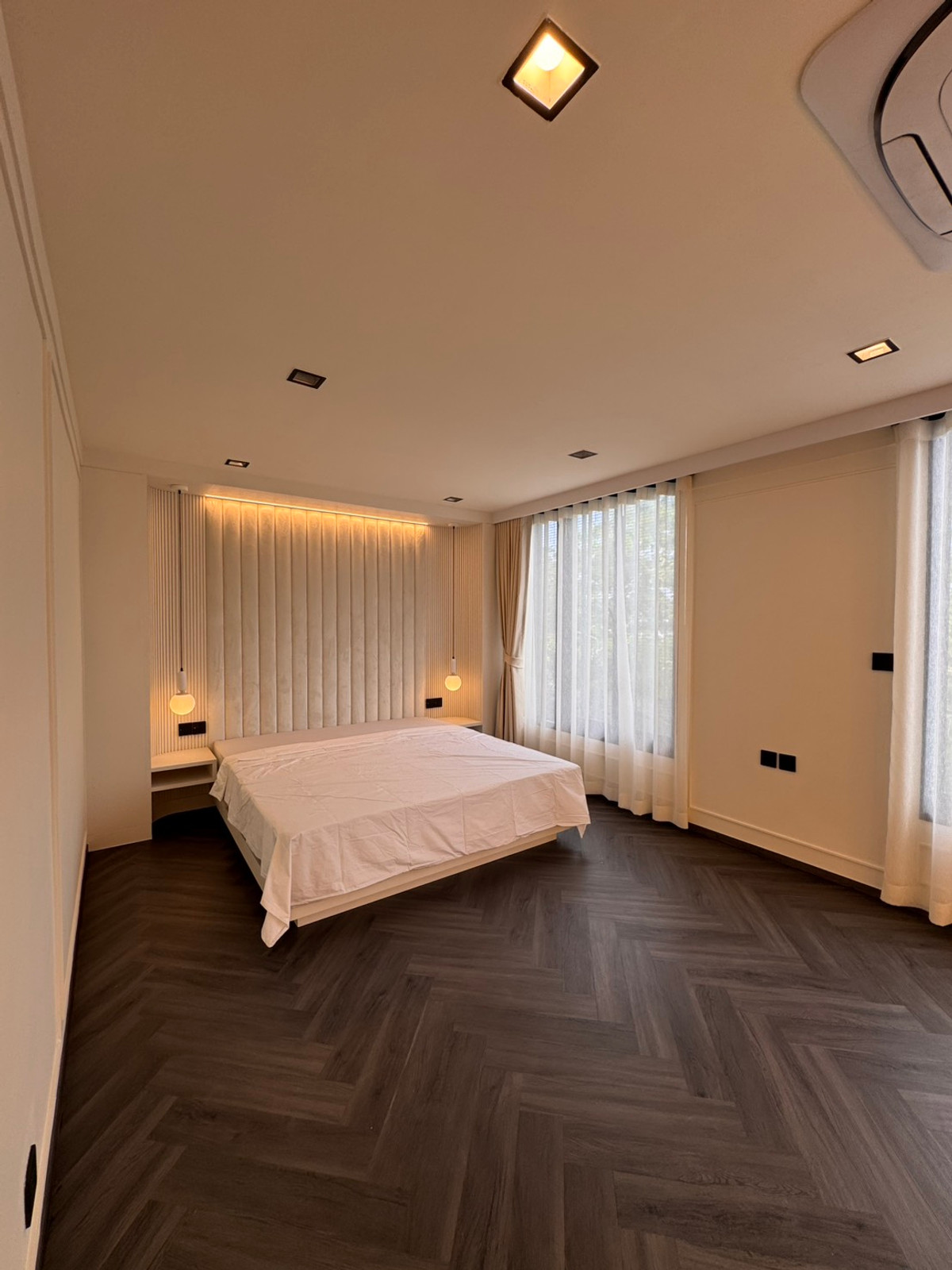 ขายทาวน์โฮมรัชดา ห้วยขวาง : Townhome for Sale Ratchada Near MRT Ratchada Fully Furnished Ready to Move In