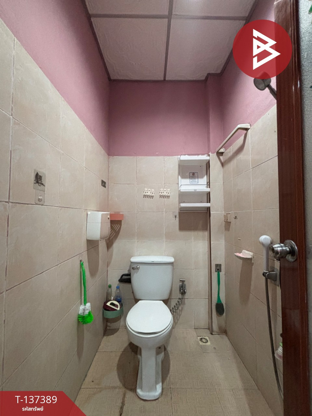 ขายทาวน์โฮมสมุทรปราการ สำโรง :  ขายทาวน์เฮ้าส์ หมู่บ้านวัลย์ลดา ประชาอุทิศ พระสมุทรเจดีย์ สมุทรปราการ