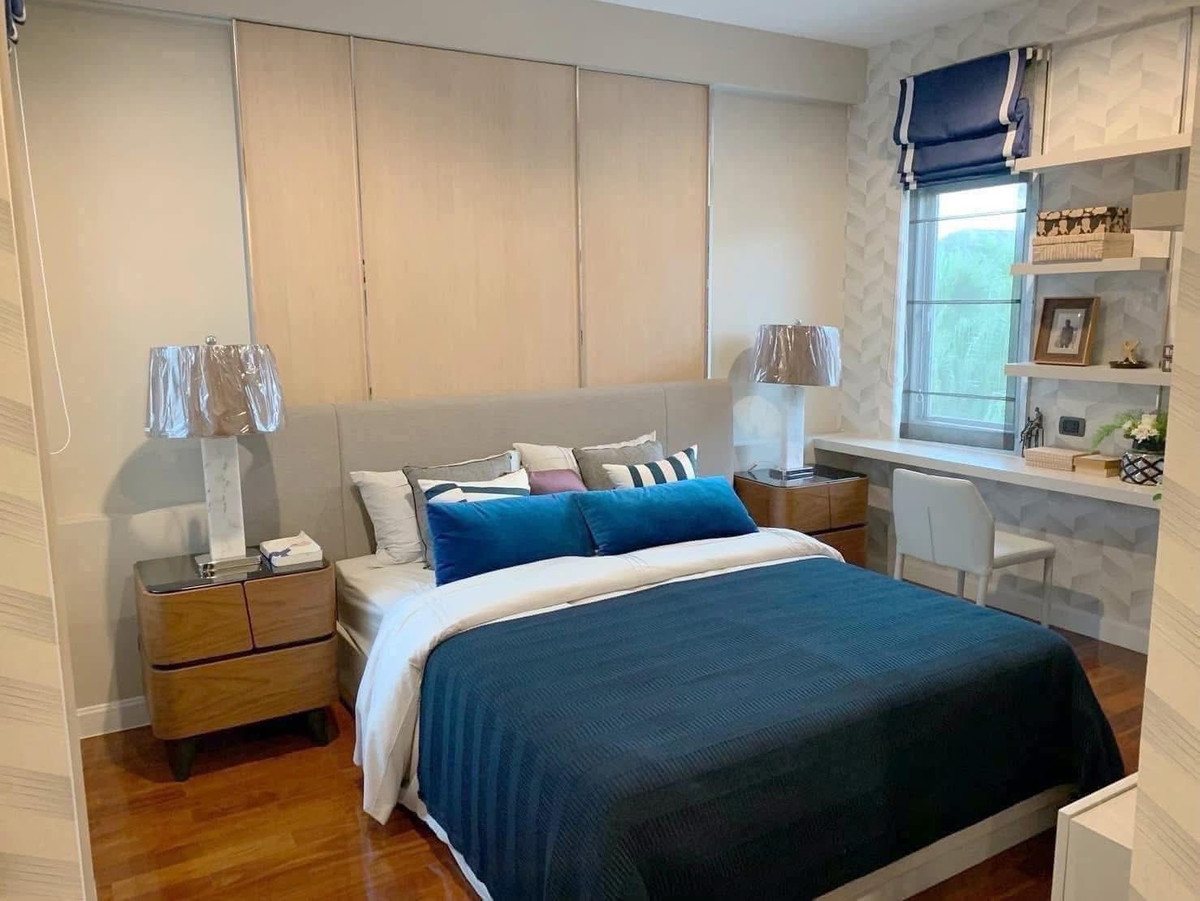 For RentHouseLadkrabang, Suwannaphum Airport : 2-story detached house for rent With swimming pool, Perfect Masterpiece Sukhumvit 77 - Suvarnabhumi, nearby places Robinson Ladkrabang Suvarnabhumi Airport