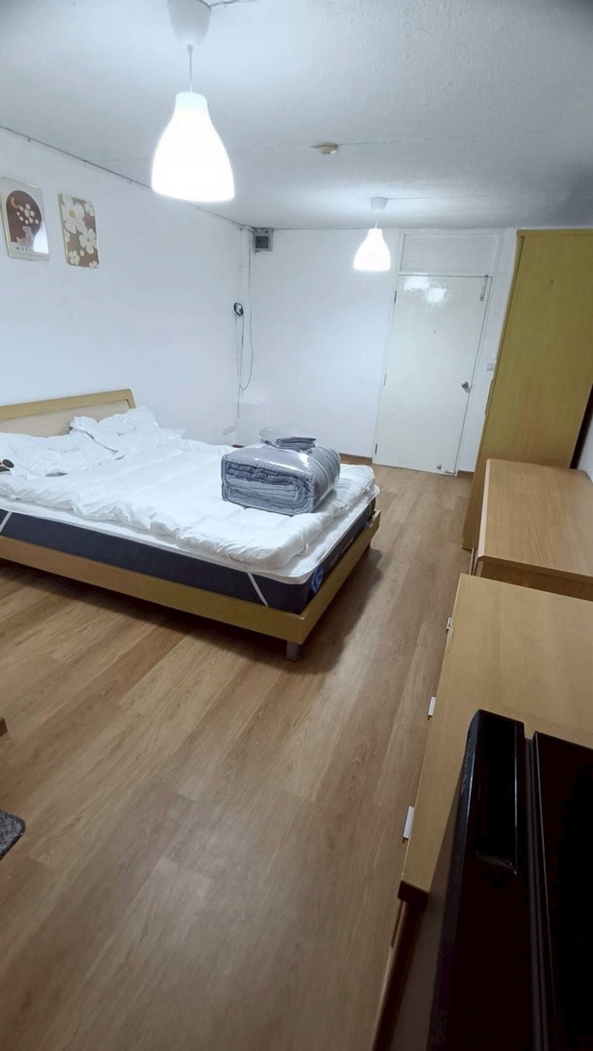 ให้เช่าคอนโดบางแค เพชรเกษม : คอนโด เลี้ยงแมวได้  MRTหลักสอง พึ่งรีโนเวท ใหม่ ที่นอน ผ้าปูใหม่ สี พื้นใหม่