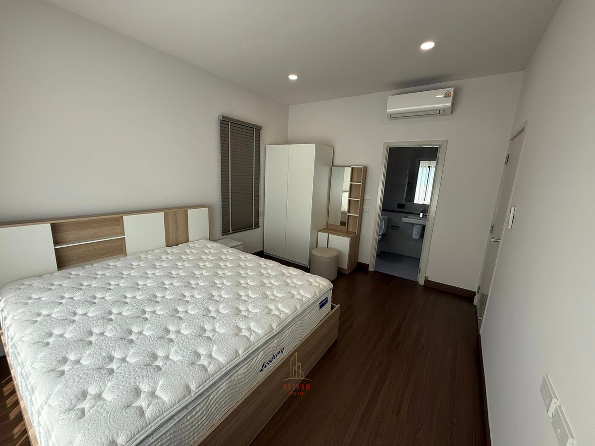 ให้เช่าบ้านบางนา แบริ่ง ลาซาล : RH040126 ให้เช่า บ้านเดี่ยว 2 ชั้น แปลงมุม 4 ห้องนอน at Britania Bangna-Srivaree