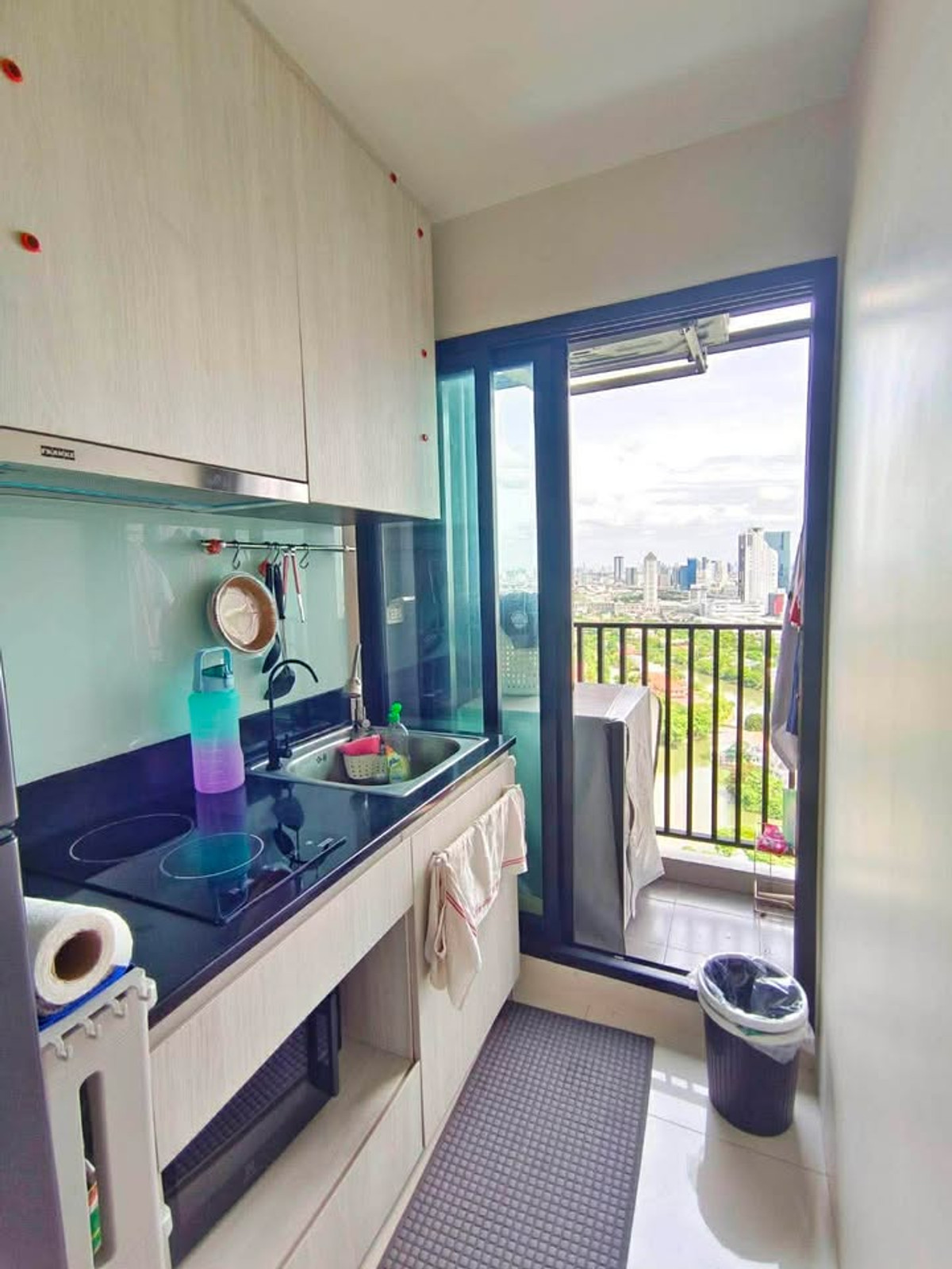 ขายคอนโดพระราม 9 เพชรบุรีตัดใหม่ RCA : ขายคอนโด Niche Mono Mega Space Bangna  ราคา 2,970,000 บาท [MKs260316]