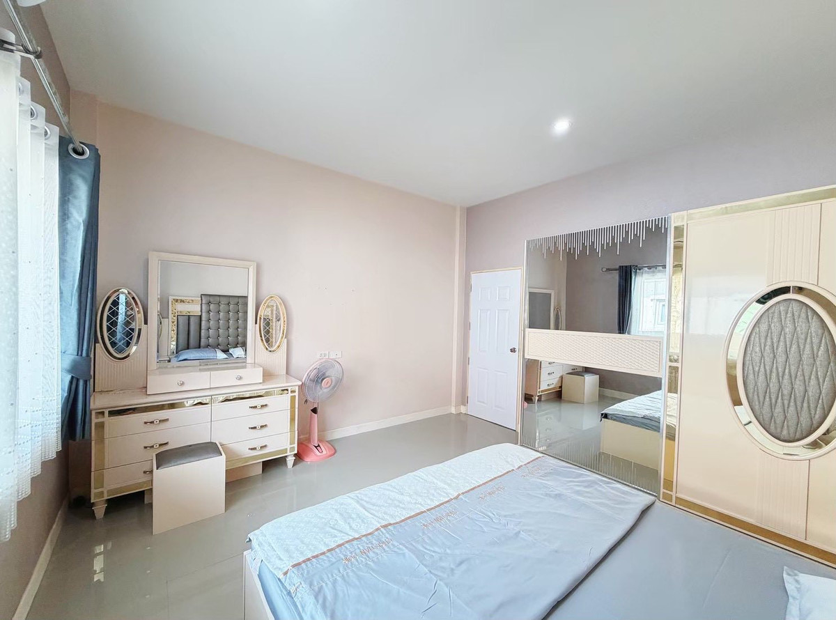 For SaleHousePattaya, Bangsaen, Chonburi : Rawiphon Village Rom Sai Nong Pla Lai / 3 Bedrooms (FOR SALE) BEWN144