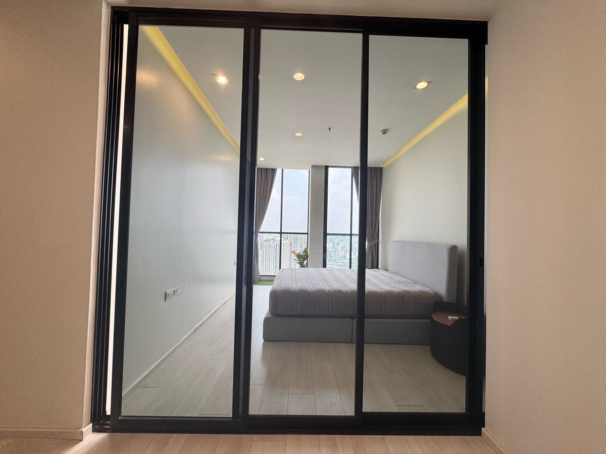 ให้เช่าคอนโดวิทยุ ชิดลม หลังสวน : Noble Ploenchit