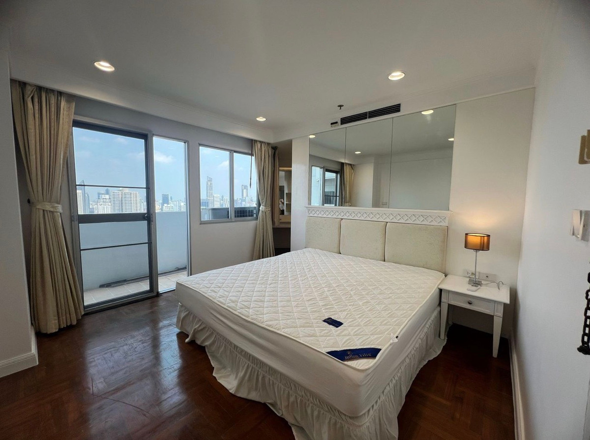 ให้เช่าคอนโดวิทยุ ชิดลม หลังสวน : 🏢 ให้เช่า วิทยุ คอมเพล็กซ์  วิวเมืองโล่ง ห้องใหญ่หายาก ใจกลาง CBD ใกล้ BTS เพลินจิต ✨