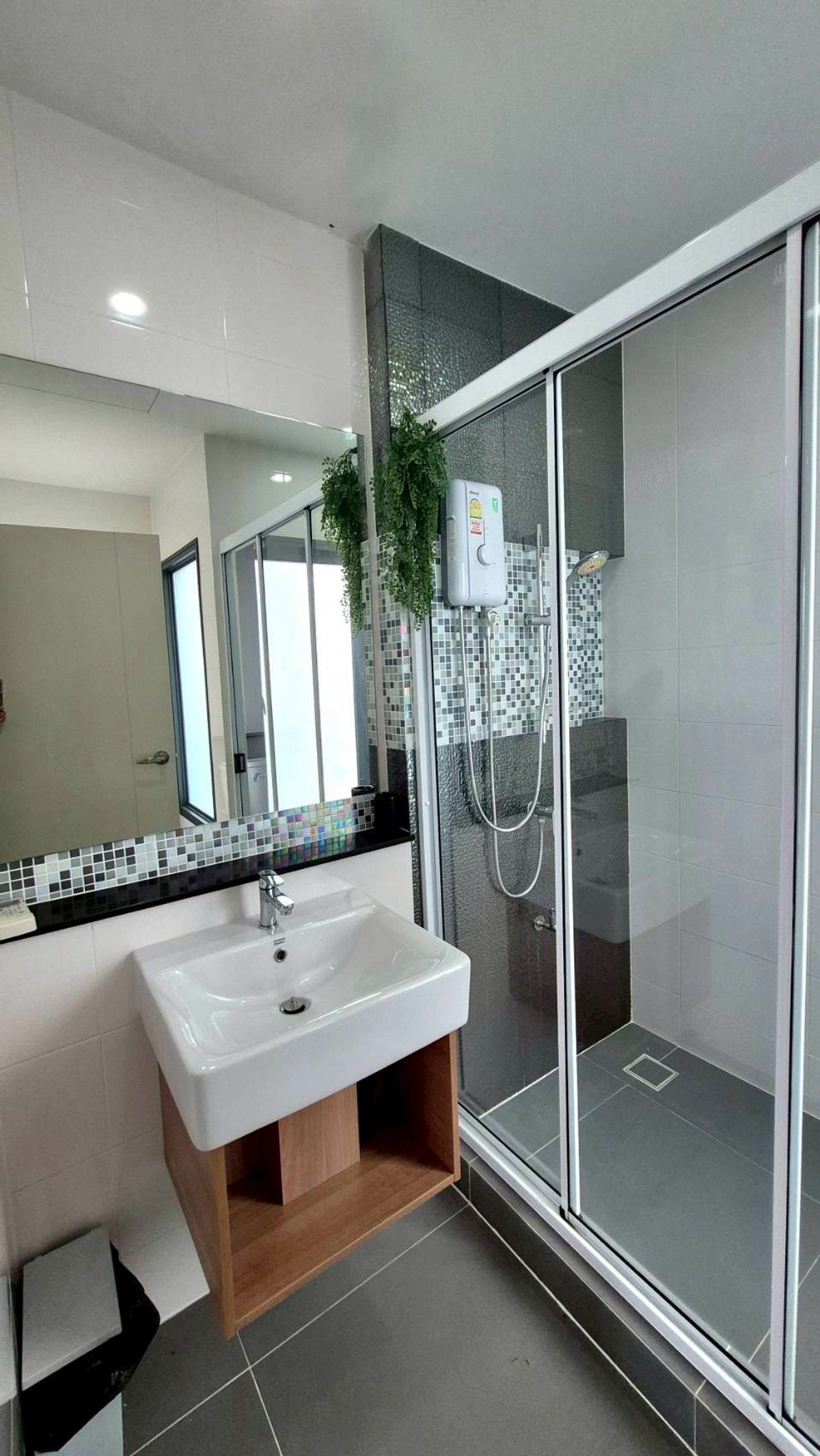 For SaleTownhomeRathburana, Suksawat : Urgent sale, 3-story townhome, decorated and ready to move in. village in the middle of the city Sathorn-Suksawat (AP Project) Soi Suksawat 39