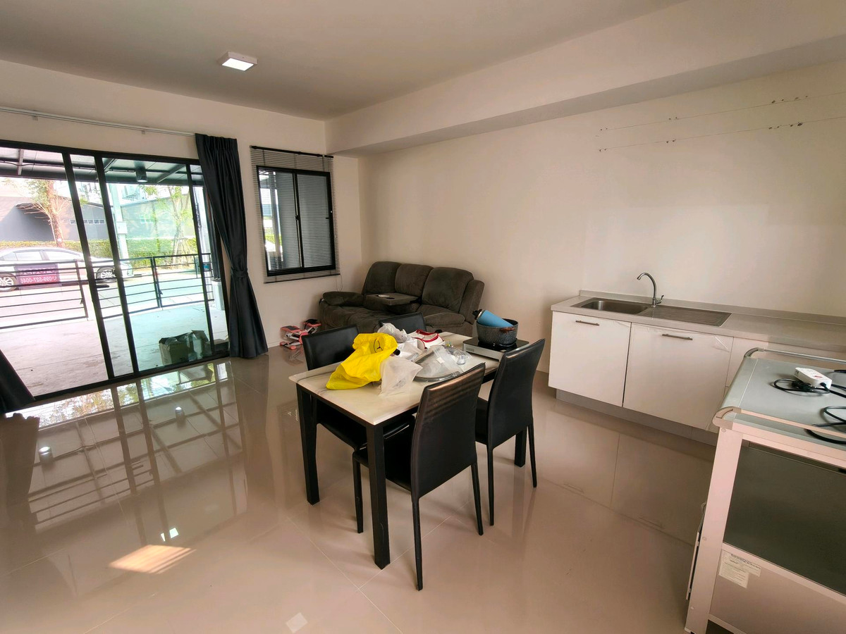 ทาวน์โฮมนวมินทร์ รามอินทรา : ขาย/เช่า ทาวน์โฮม พลีโน่ พหลโยธิน 54/1 ไซส์ใหญ่ 20 ตรว. หลังบ้านกว้าง มีเนื้อที่เยอะขึ้น

✨ บ้านไซส์ใหญ่ 20 ตร.ว. ฟังก์ชันครบ 3 นอน 3 น้ำ | ทำเลเข้า-ออกเมืองสะดวกที่สุด!