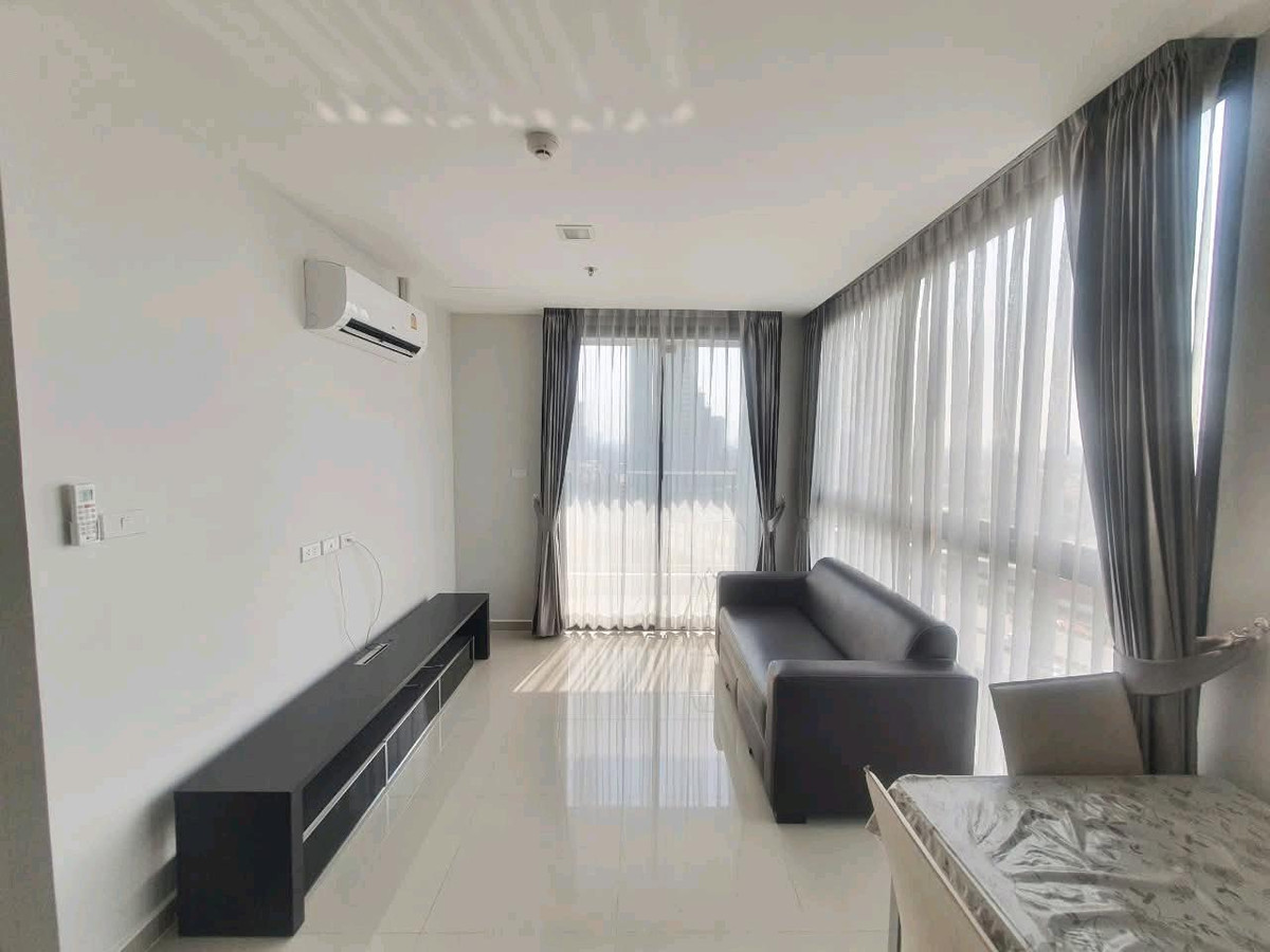 ให้เช่าคอนโดท่าพระ ตลาดพลู วุฒากาศ : 🔥 **FOR RENT: PE:LA CONDO WUTTHAKAT (BTS WUTTHAKAT)**