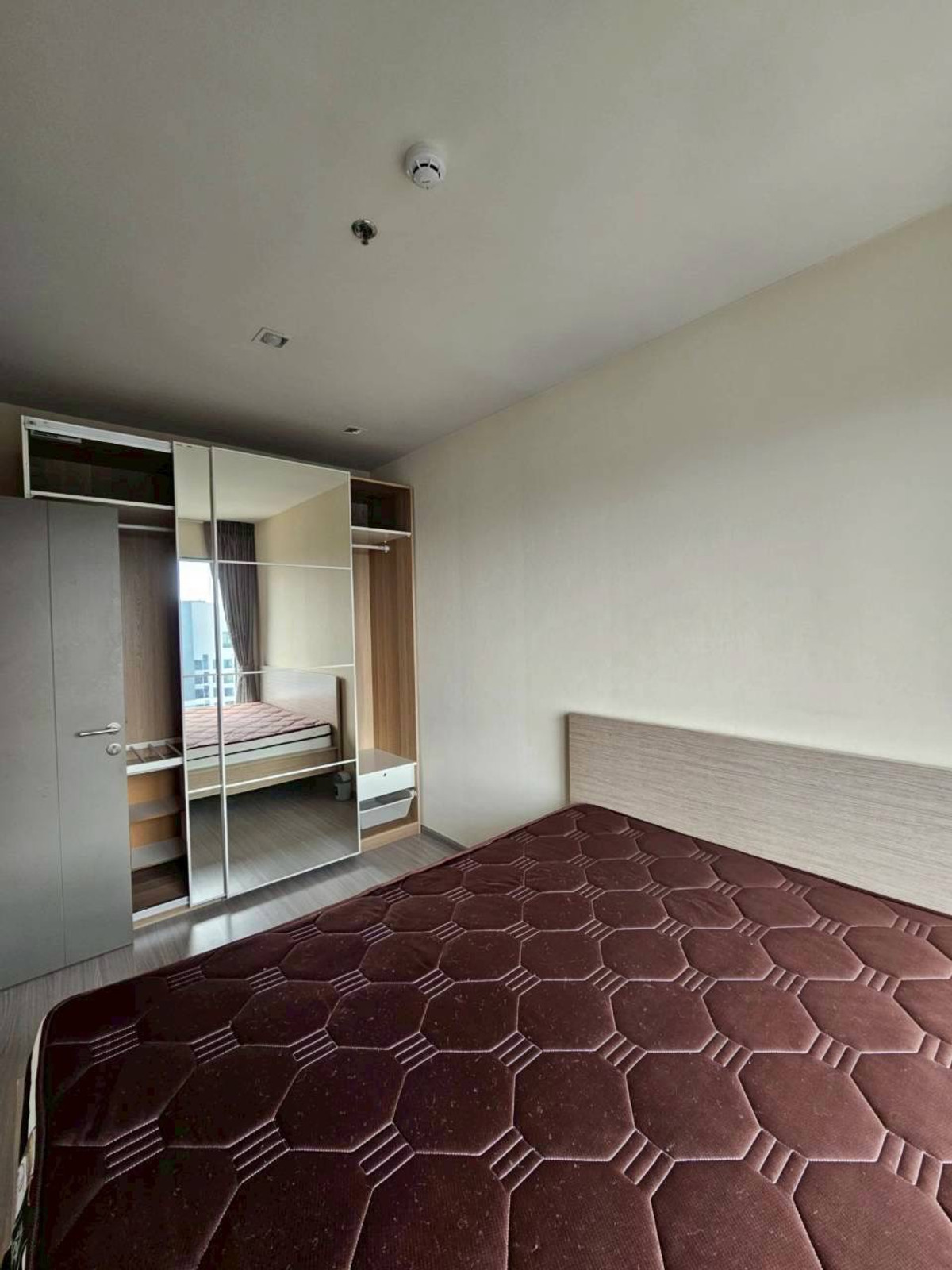 ให้เช่าคอนโดพระราม 9 เพชรบุรีตัดใหม่ RCA : ให้เช่า 📍 Life Asoke Hype 📍 เฟอร์นิเจอร์ และ เครื่องใช้ไฟฟ้าครบ ใกล้ Airport Link มักกะสัน