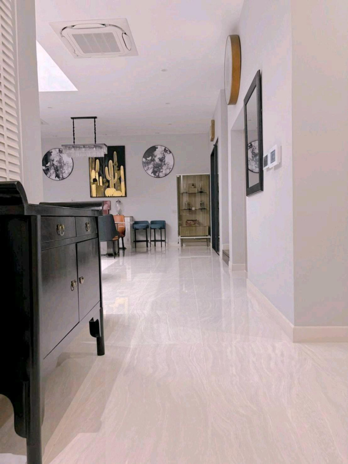 For RentHouseYothinpattana,CDC : Luxury 3-story house, 8 bedrooms, fully furnished, beautifully decorated, for rent in Yothin Phatthana-Ramindra area, near Crystal Design Center (CDC), only 2.3 km.