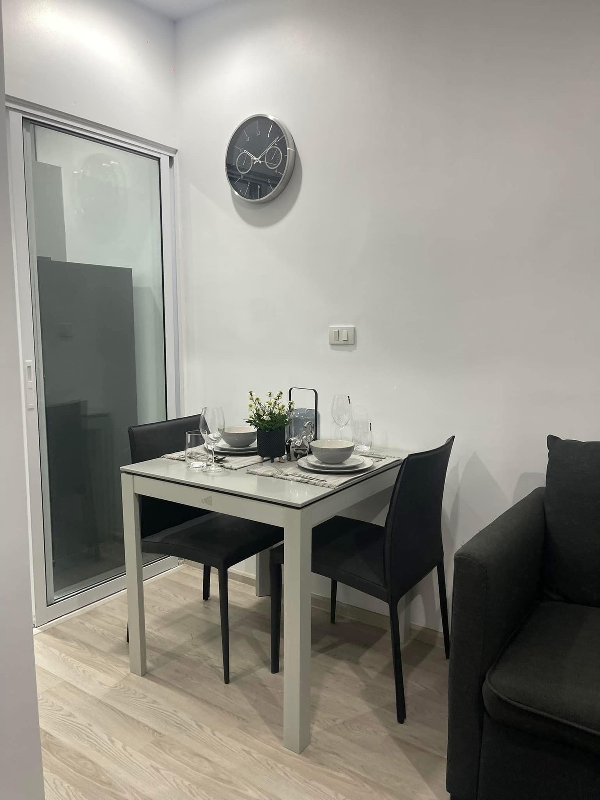 ขายคอนโดรัชดา ห้วยขวาง : FOR RENT - 1 BEDROOM 27 SQ.M-  READY TO MOVE IN - CALL NOW 094-641-5974