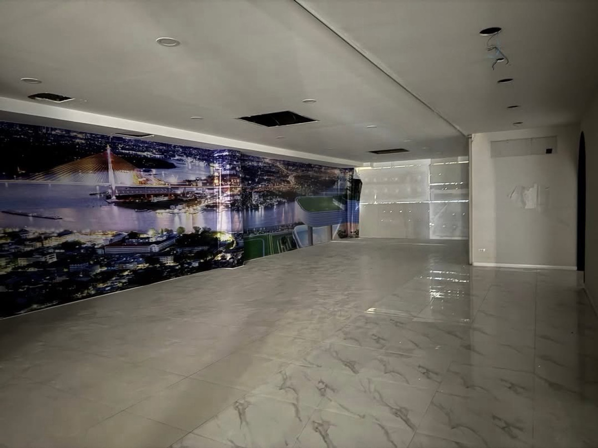 OfficeRathburana, Suksawat : 4-Storey Office Building for Sale and Rent on Suk Sawat Road, 1,400 sq.m with 16+ Parking Spaces, Ideal for Company Headquarters near BTS Pracha Uthit