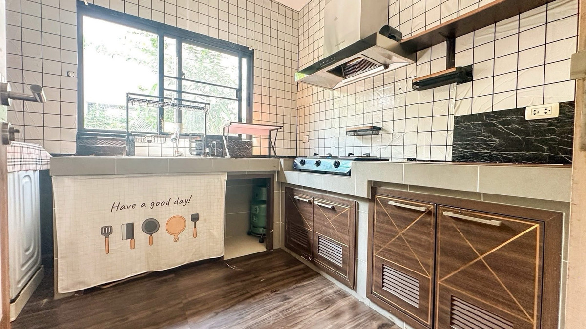 ให้เช่าบ้านนวมินทร์ รามอินทรา : บ้านเช่าวัชรพล ใกล้เซ็นทรัลรามอินทรา 67ตรว. 3นอน 3น้ำ มีห้องแม่บ้านพร้อมห้องน้ำในตัว บ้านสวยตกแต่งครบพร้อมอยู่