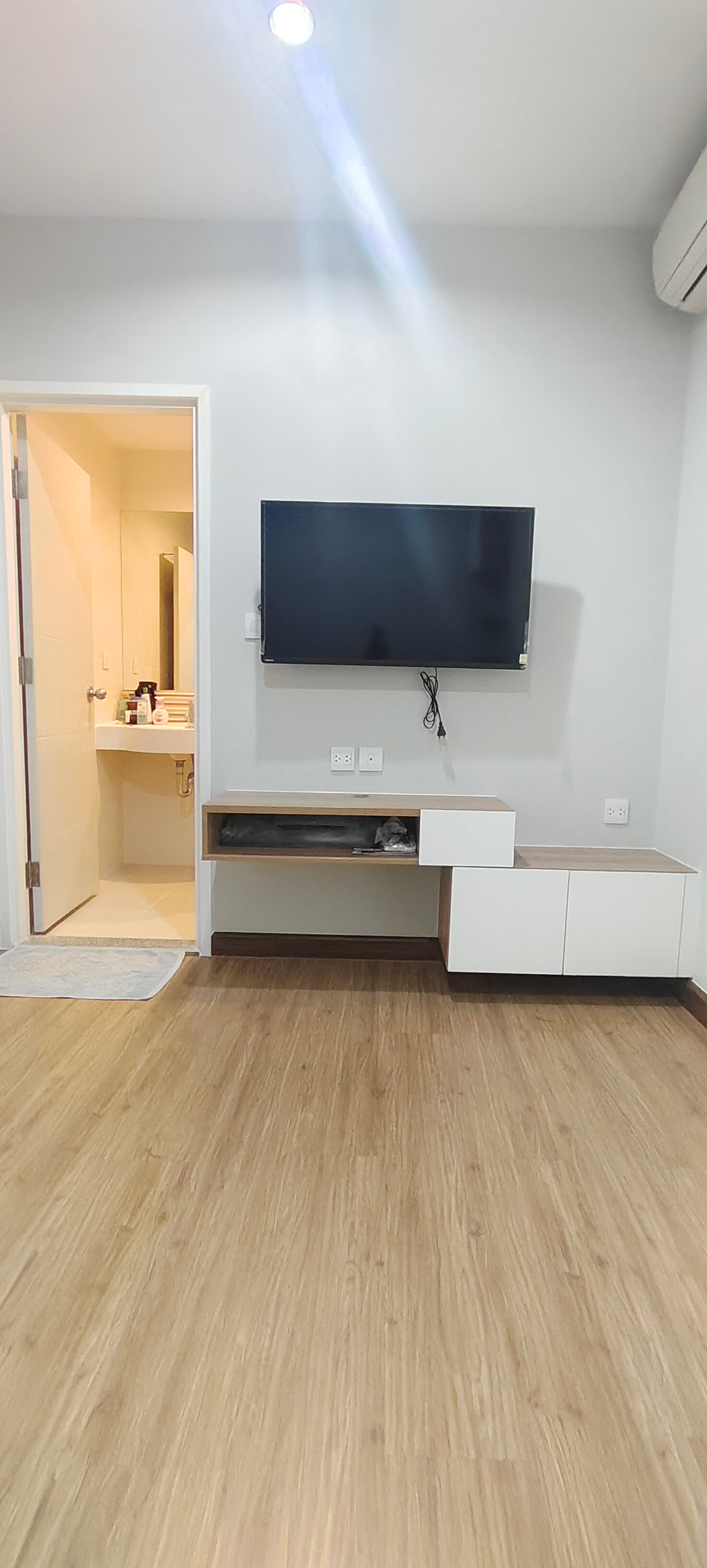 ขายคอนโดรัตนาธิเบศร์ สนามบินน้ำ พระนั่งเกล้า : 🏙️ ขายคอนโด Centric Tiwanon Station (เซ็นทริค ติวานนท์ สเตชั่น)💛🧡💚โทร/ไลน์ 094-936-0011h💛🧡💚