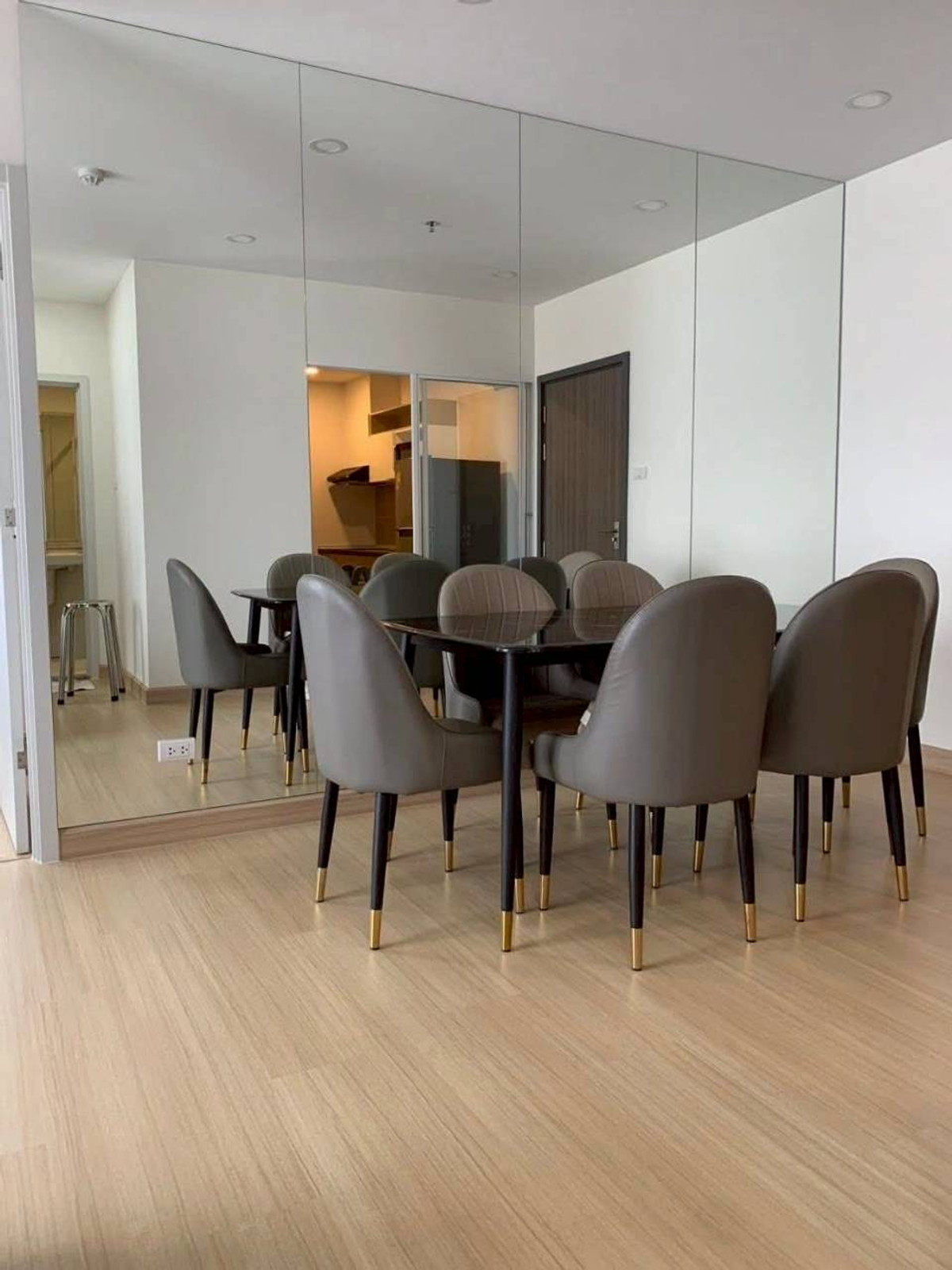 ให้เช่าคอนโดรามคำแหง หัวหมาก : ✅ SVR375 ✅ Line : @p2nproperty