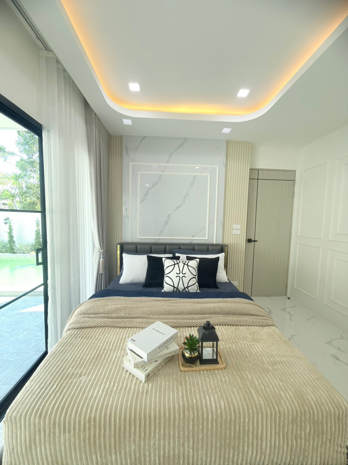 ขายพัทยา บางแสน ชลบุรี สัตหีบ : ขาย บ้านพูลวิลล่าหรู ใกล้หาดจอมเทียนเพียง 5 นาที