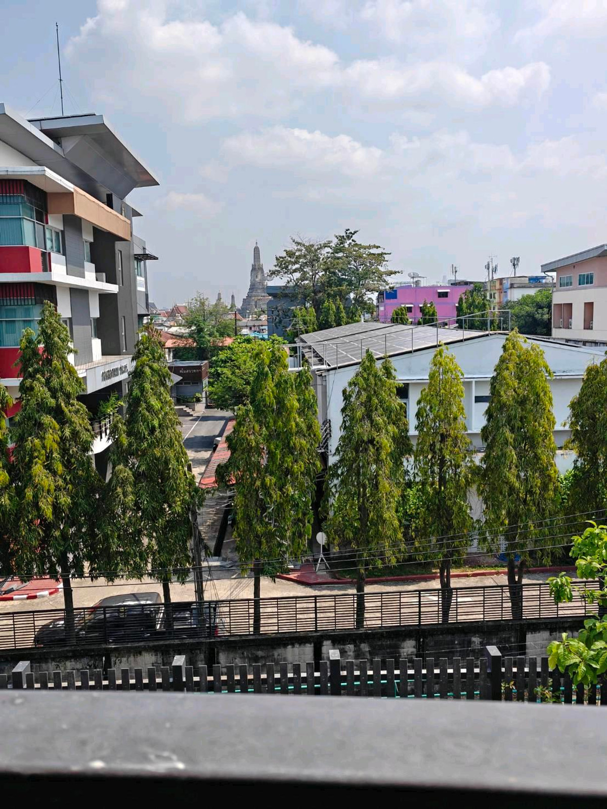 For SaleCondoWongwianyai, Charoennakor : For sale: Aspire Itsaraphap, view of Wat Arun, very beautiful.