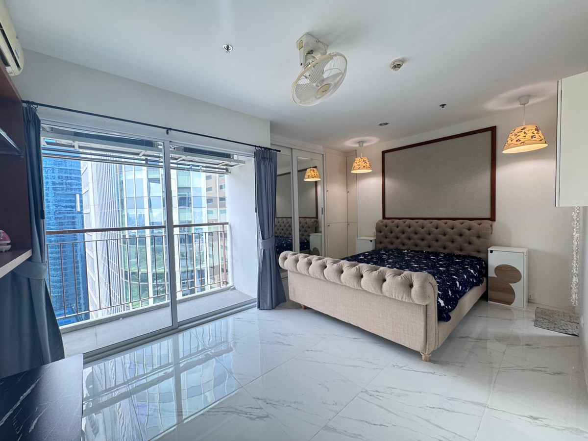 ให้เช่าคอนโดลาดพร้าว เซ็นทรัลลาดพร้าว : Sym Vibha Ladprao 2 ห้องนอน ห้องมุม รีโนเวทใหม่ ทำเลดีมาก ใกล้ central ladprao สวนจตุจักร, bts ,mrt