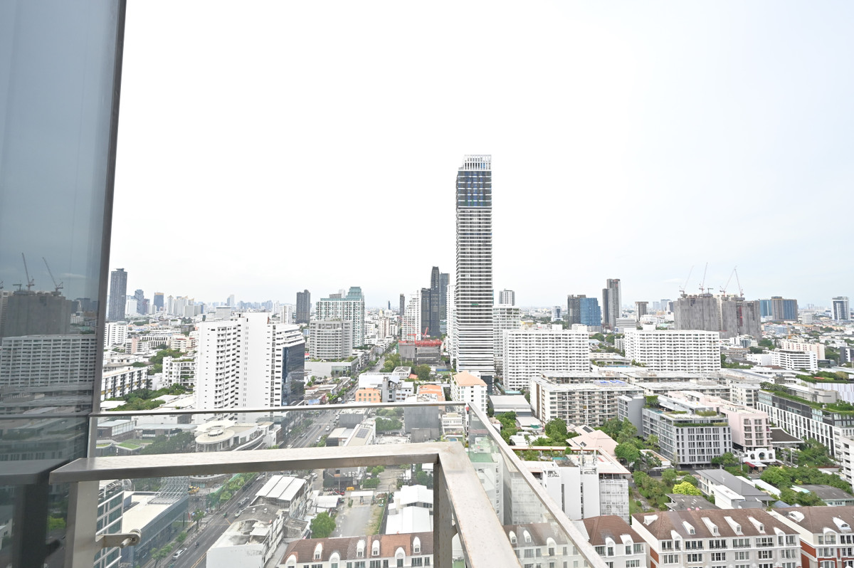 For RentCondoSukhumvit, Asoke, Thonglor : 🔥𝘽𝙀𝙎𝙏 𝘿𝙀𝘼𝙇🔥 𝗞𝗛𝗨𝗡 𝗯𝘆 𝗬𝗢𝗢 Branded Residences in the heart of Thonglor by Sansiri