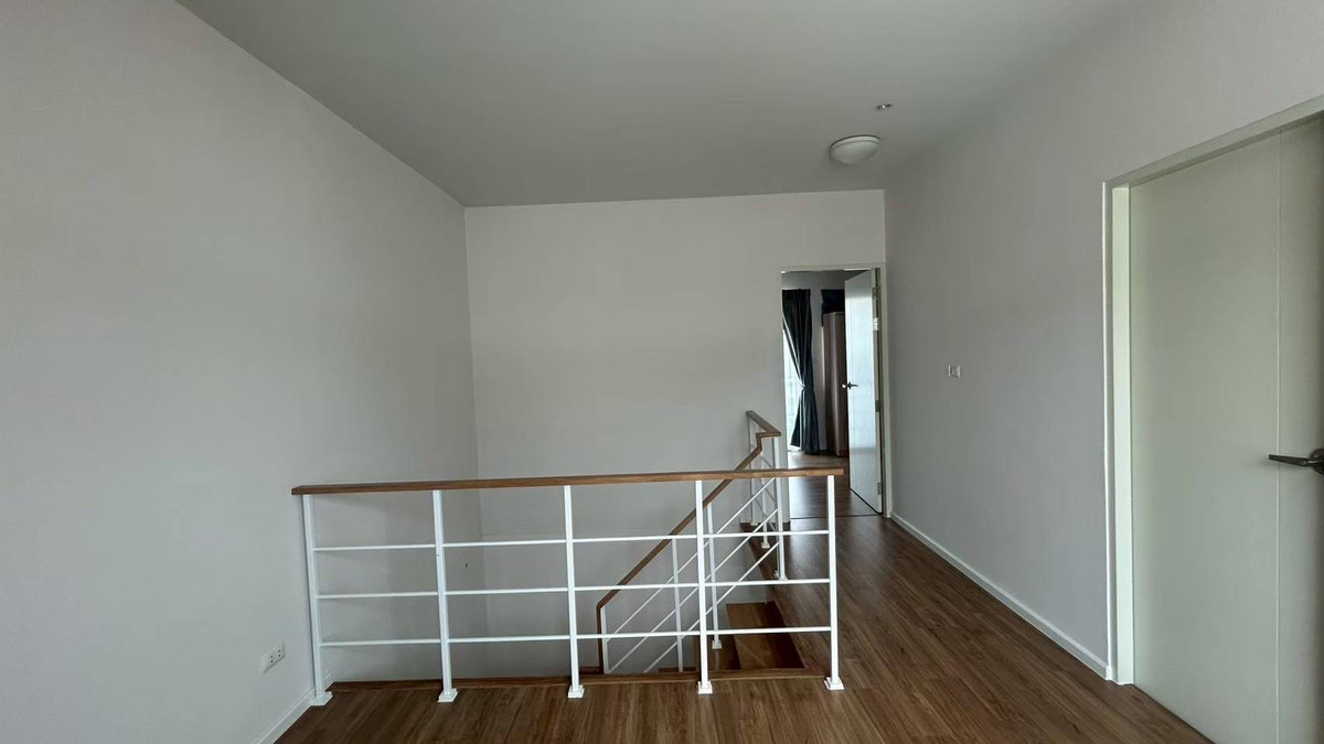 ให้เช่าทาวน์โฮมนวมินทร์ รามอินทรา : ให้เช่าทาวน์โฮม บ้านกลางเมือง รามอินทรา เฟอร์ครบ ใกล้รถไฟฟ้า MRT คู้บอน และแฟชั่นไอซ์แลนด์