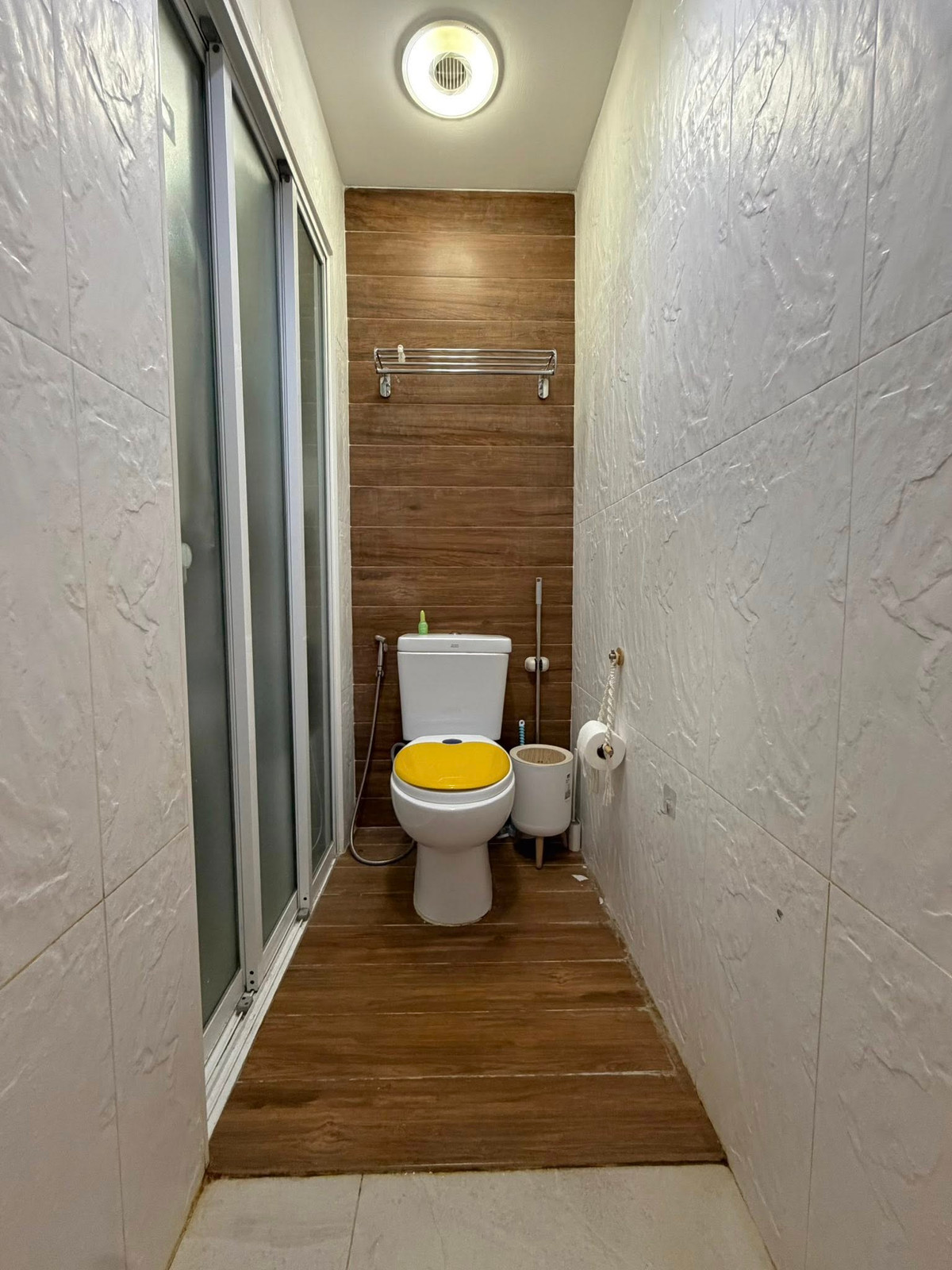 ขายคอนโดพระราม 9 เพชรบุรีตัดใหม่ RCA : 2 ห้องนอน ห้องสไตล์ cozy minimal ราคาดีที่สุดในโครงการ!!⭐️A Space Hideaway Asoke-Ratchada (เอ สเปซ ไฮด์อเวย์ อโศก-รัชดา)