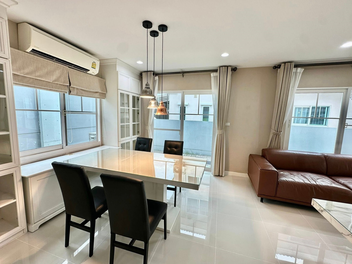 For RentHouseBangna, Bearing, Lasalle : For rent, 2-story detached house, Chaiyaphruek Village, Bangna Km. 7, beautiful house, good condition. Fully furnished, ready to move in, price 55,000 baht.