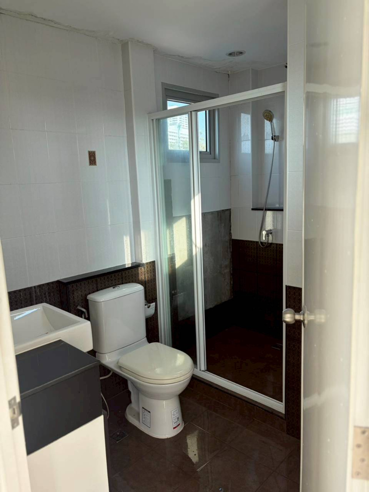 ขายคอนโดพัฒนาการ ศรีนครินทร์ : ✅ S-ASK126 ✅ Line : @p2nproperty