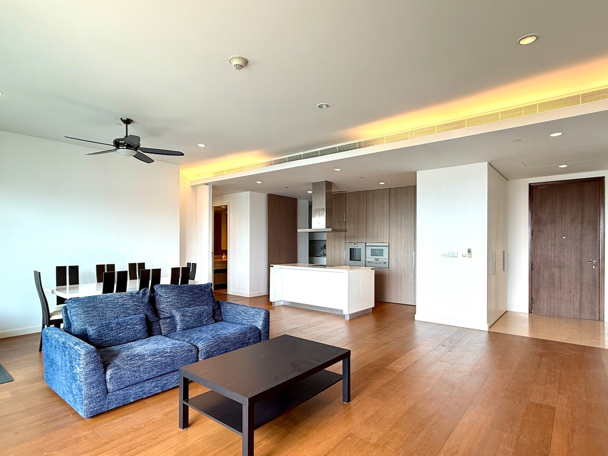 ให้เช่าคอนโดวิทยุ ชิดลม หลังสวน : คอนโด 3 ห้องนอน วิวสวน sport club ใกล้ BTS ราชดำริ