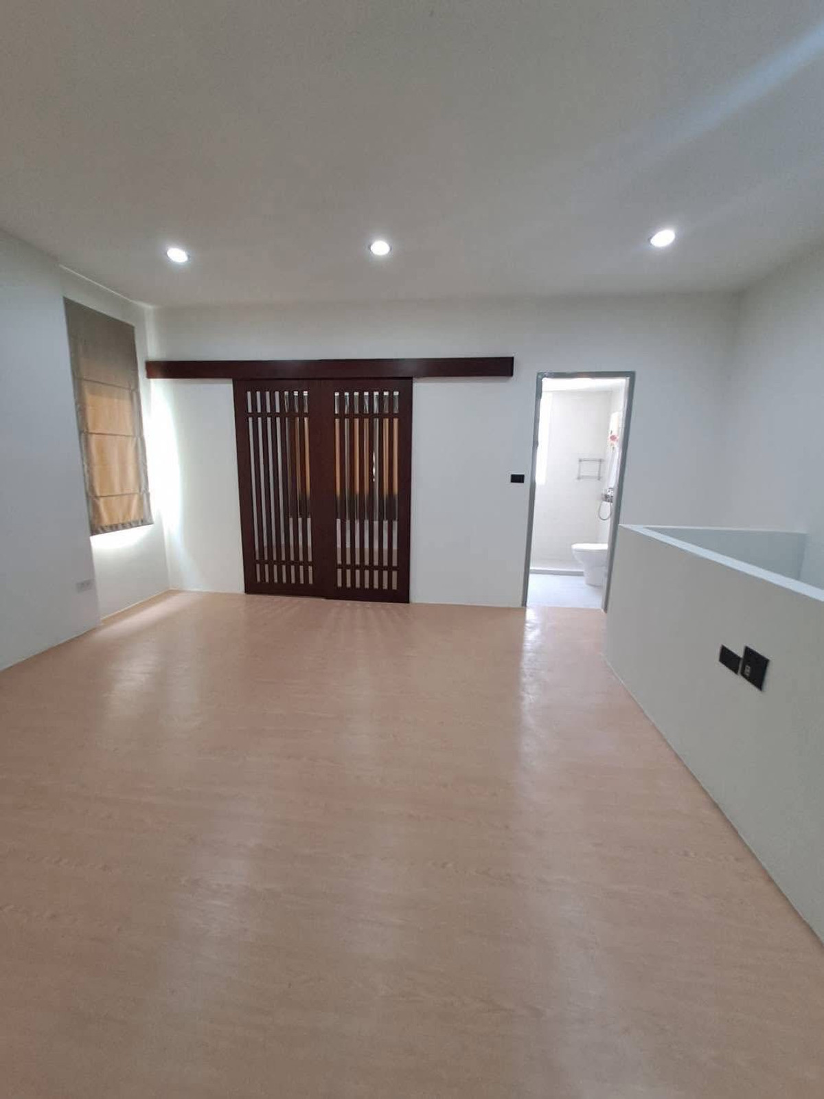 ขายทาวน์โฮมพัฒนาการ ศรีนครินทร์ : ทาวน์ อเวนิว พระราม 9 / 3 ห้องนอน (ขาย), Town Avenue Rama 9 / 3 Bedrooms (FOR SALE) BZD172