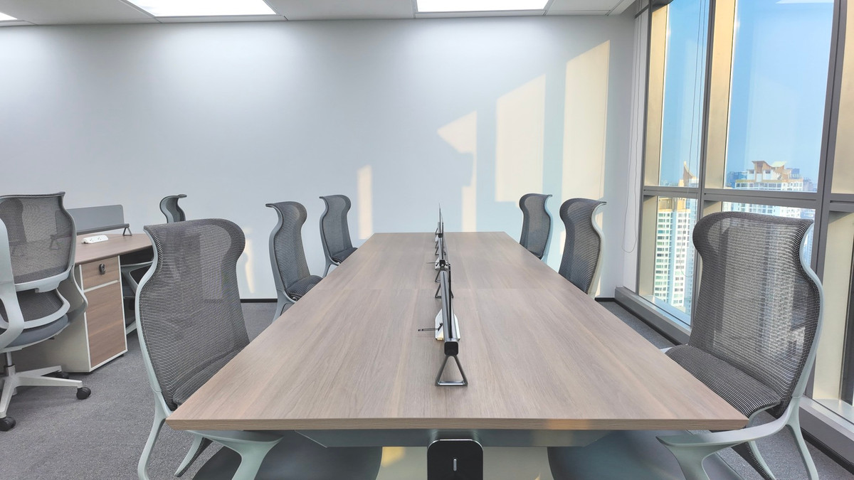 ให้เช่าสำนักงานรัชดา ห้วยขวาง : สำนักงานเซอร์วิสระดับไฮเอนด์  พื้นที่สำนักงาน ชั้น 35 | ความสูงฝ้าเพดาน 3.0 เมตร 