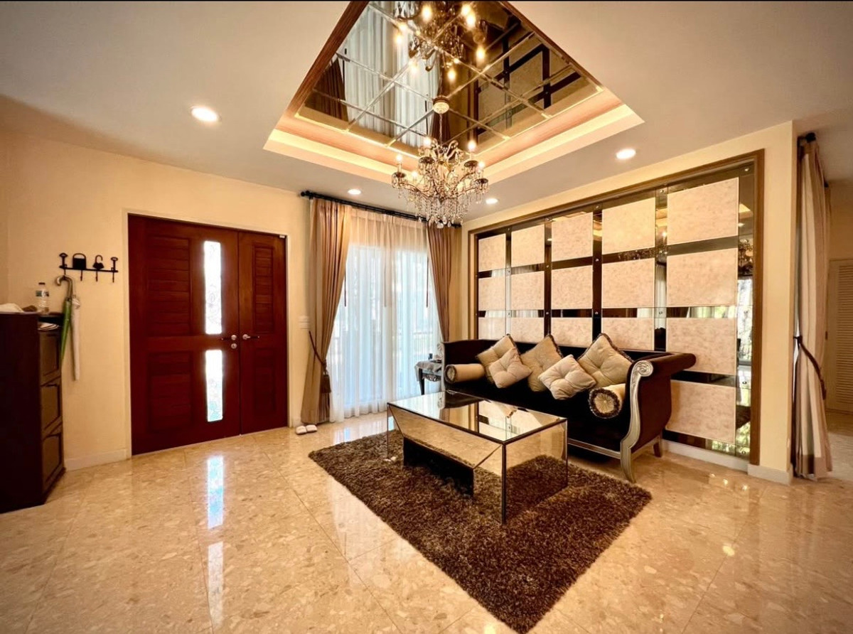 ให้เช่าบ้านพัฒนาการ ศรีนครินทร์ : ให้เช่า บ้านเดี่ยว Grand Bangkok boulevard พระราม9-ศรีนครินทร์ ติด Wellington Collage แปลงมุม