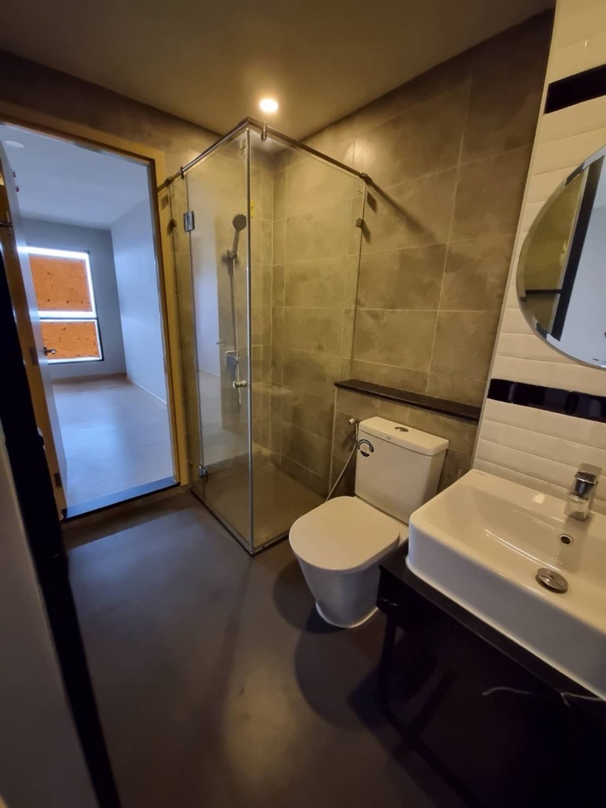 ขายคอนโดปิ่นเกล้า จรัญสนิทวงศ์ : ห้องใหม่ไม่เคยเข้าอยู่ติดรถไฟฟ้า สิรินธร