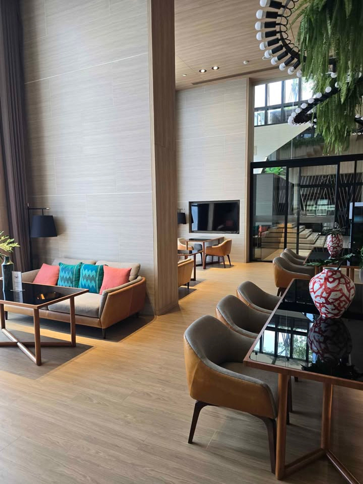 ขายคอนโดสุขุมวิท อโศก ทองหล่อ : ขายคอนโด  OKA HAUS Sukhumvit 36 ราคา 6,890,000 บาท [NCs260312]